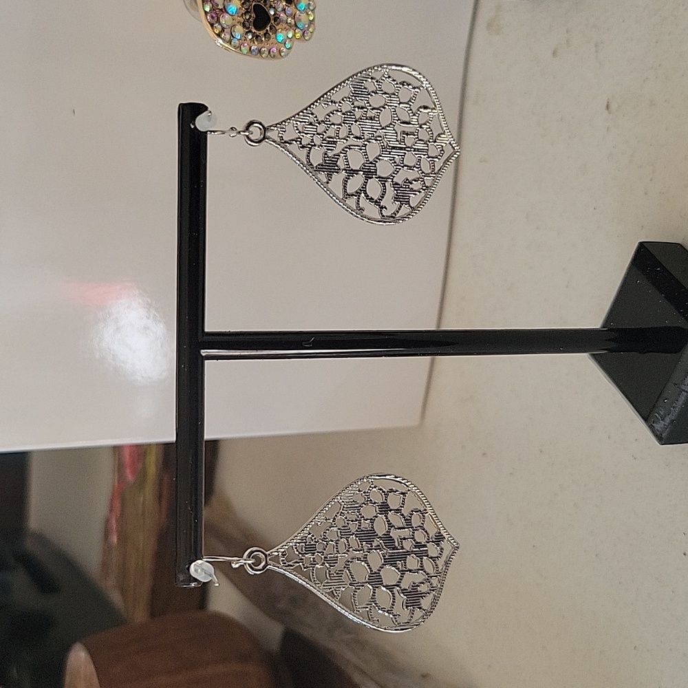Costume Pair of earrings - Picture 5 of 5